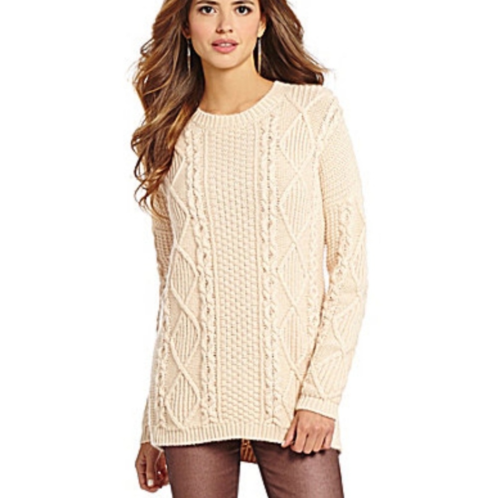 Gianni Bini Cream Cable Knit Sweater